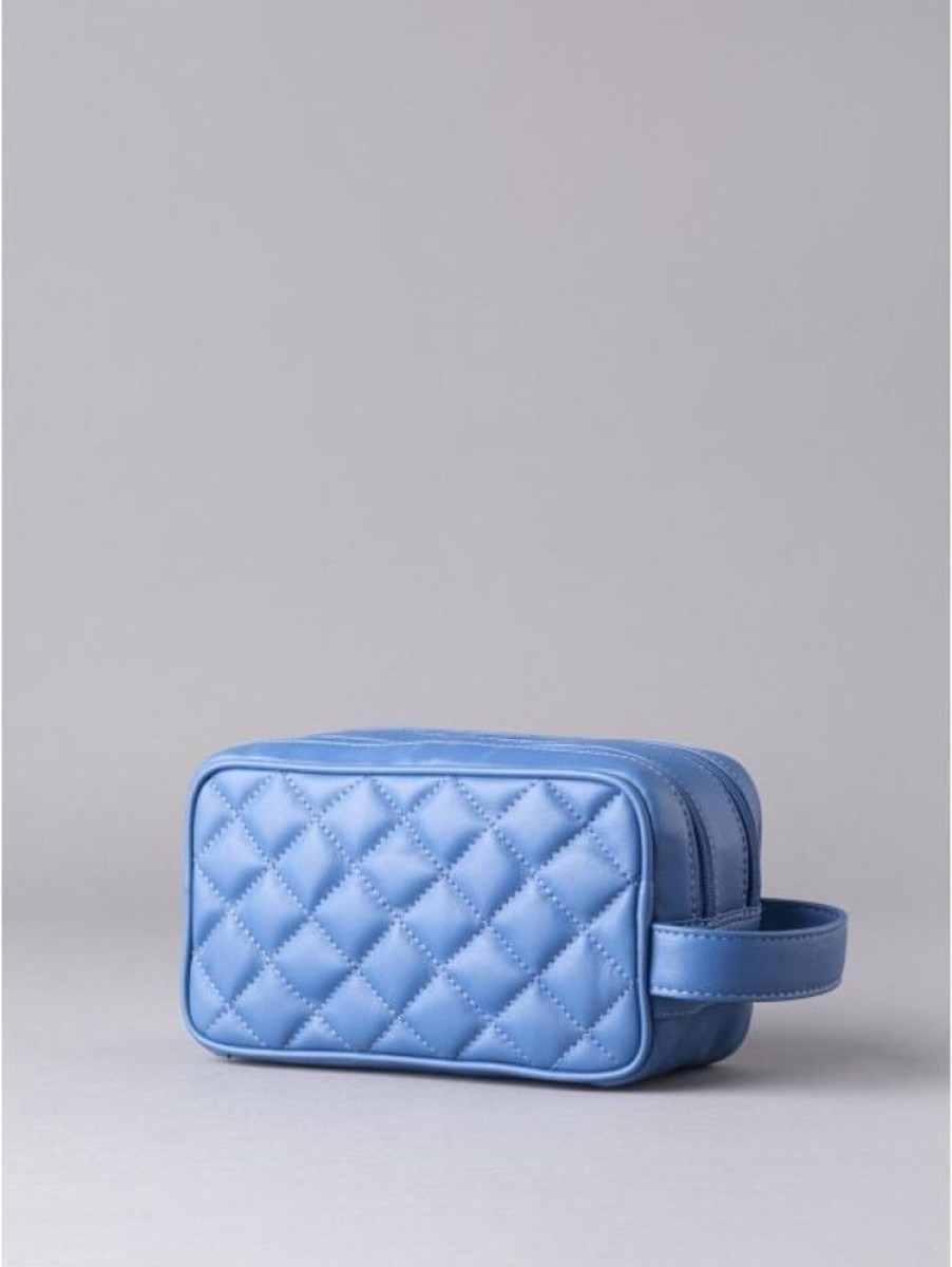 Lakeland Leather Quilted Leather Washbag In Blue | Cosmetic Bags