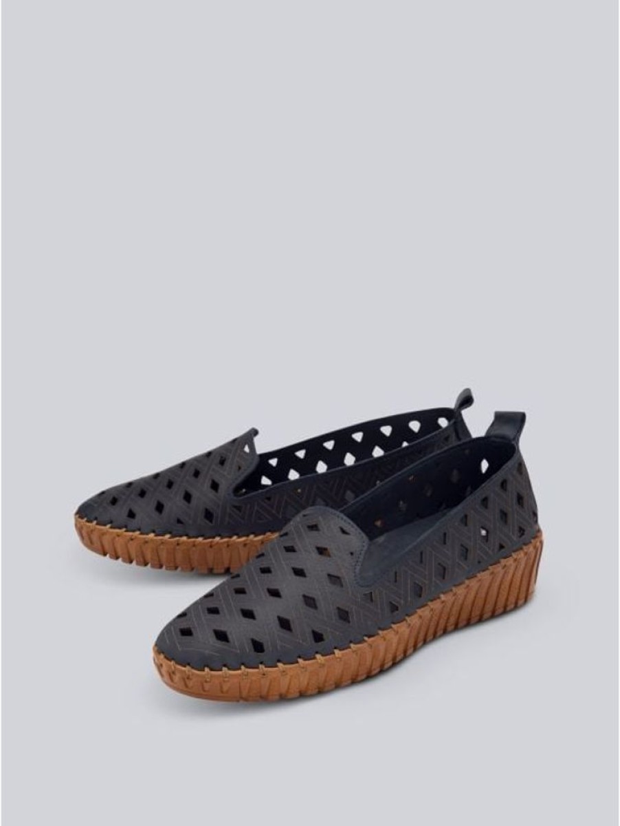 Lotus Lotus Karson Shoes In Navy | Casuals