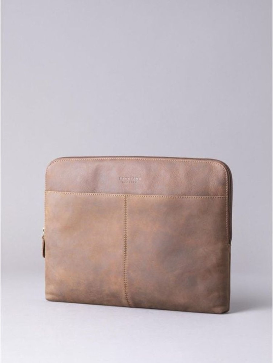 Lakeland Leather Hunter Leather Laptop Sleeve In Tan | Laptop Bags