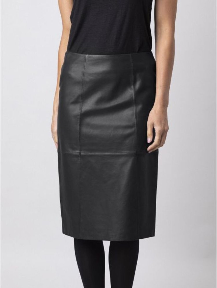 Lakeland Leather Leather Pencil Skirt In Black | Dresses & Skirts